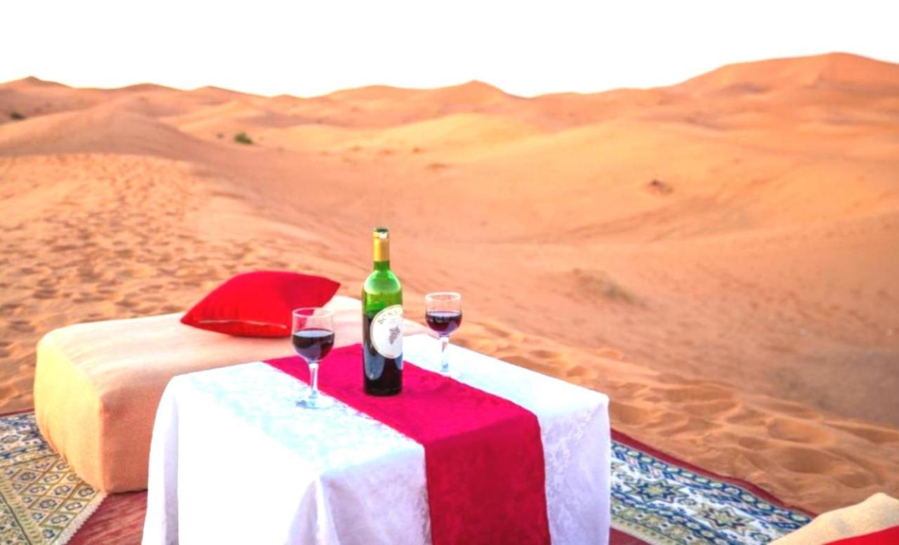 Holiday Desert Camp Merzouga Ngoại thất bức ảnh