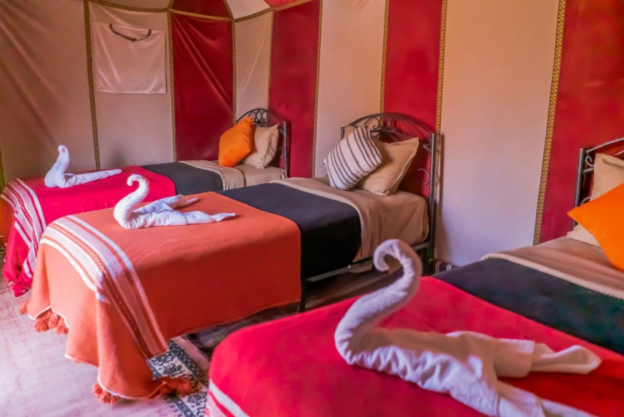 Holiday Desert Camp Merzouga Ngoại thất bức ảnh
