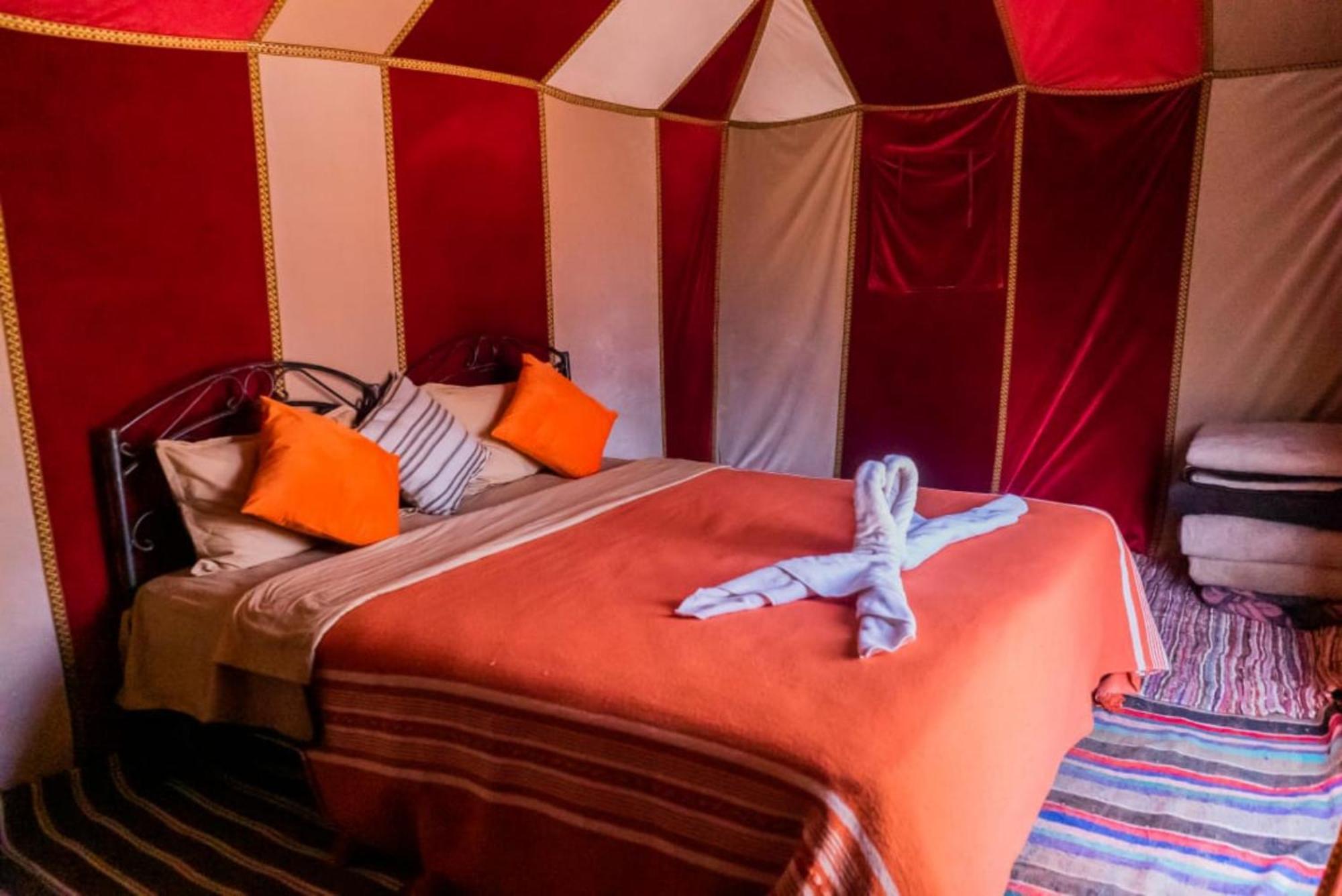 Holiday Desert Camp Merzouga Ngoại thất bức ảnh